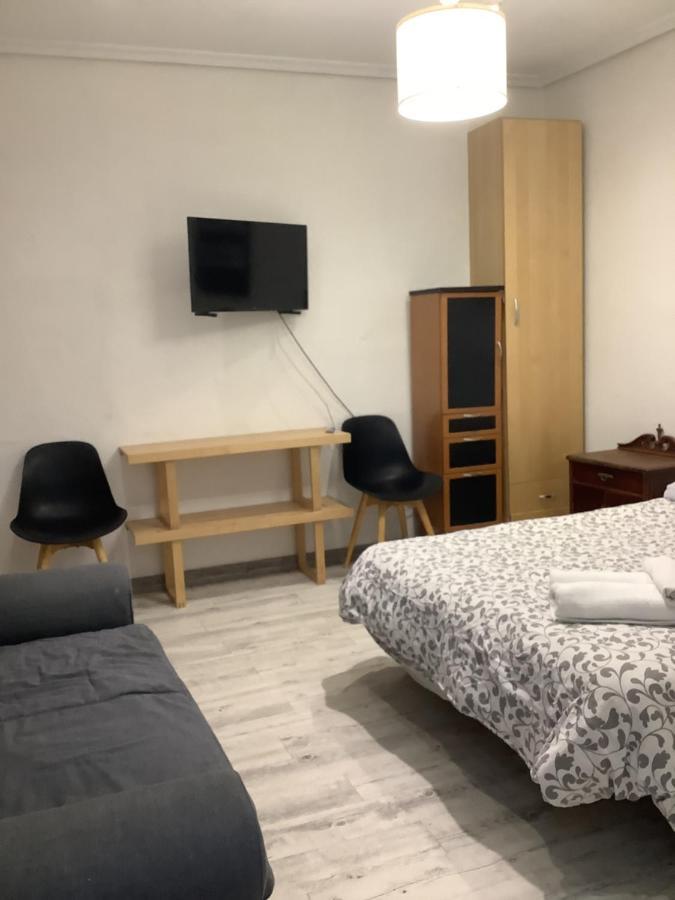 佩拉约44初尔卡公寓 马德里 外观 照片